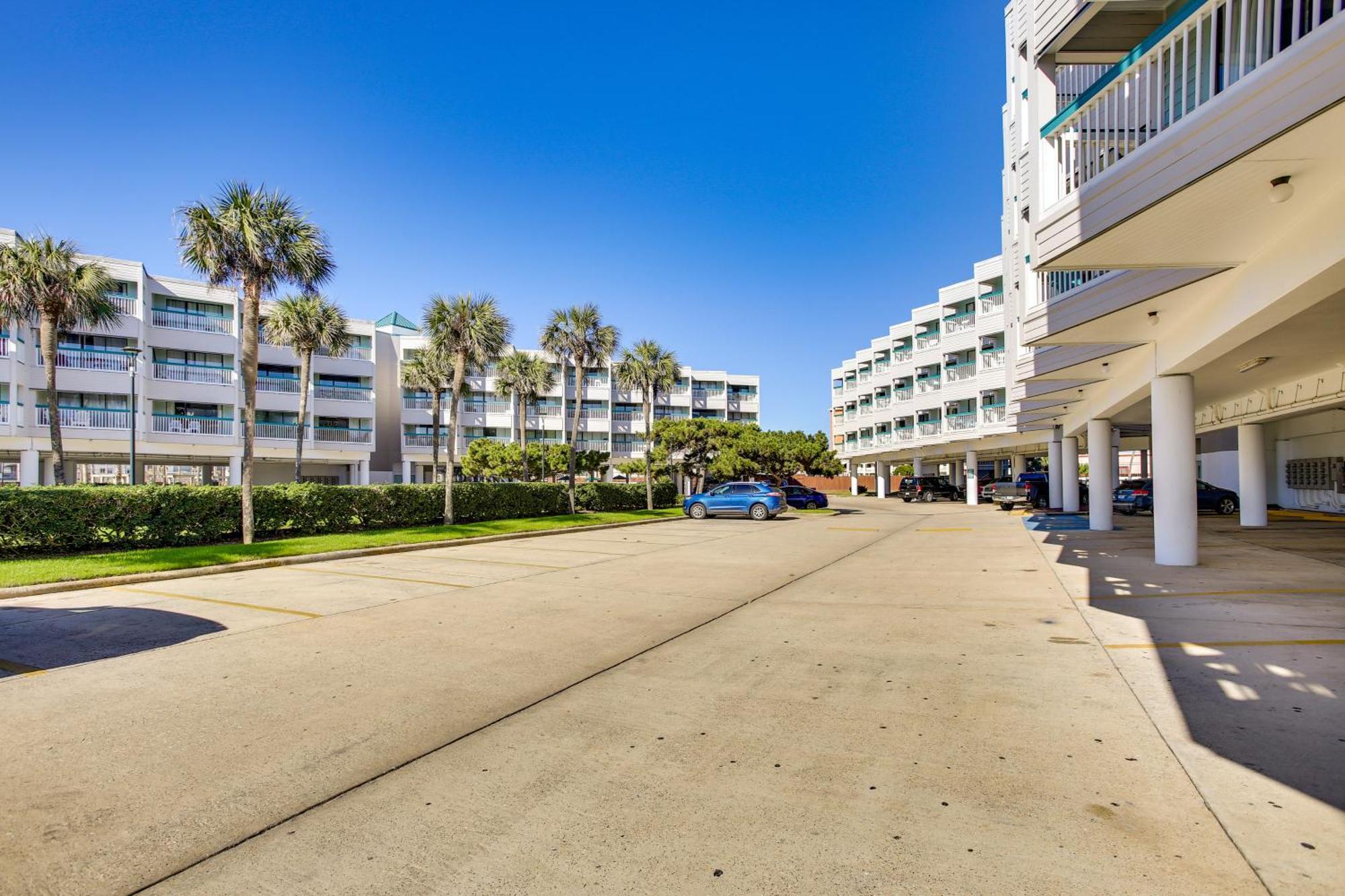 Galveston Retreat With Balcony And Gulf Views! Apartment Exterior photo